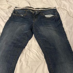 Guess jeans womens monterey straight . Never worn. No tags size 32,32